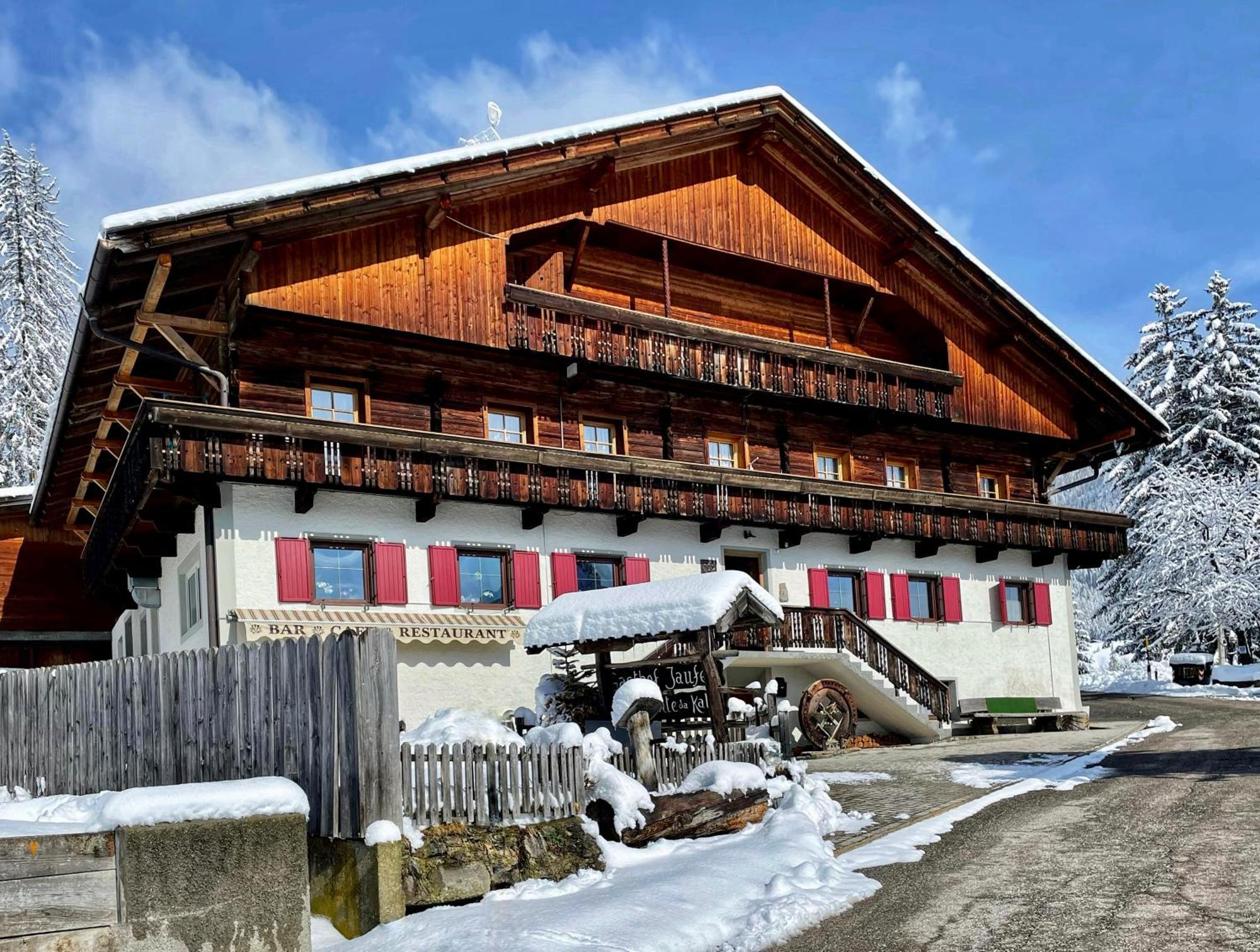 Da Kathi Aparthotel Innichen Buitenkant foto